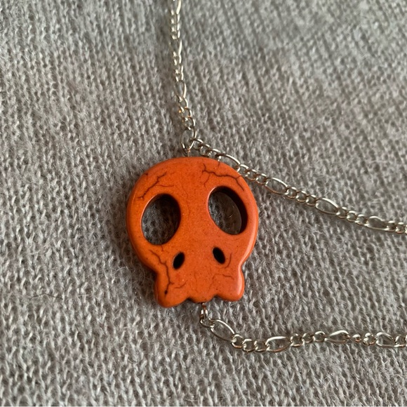 3x25$ 👻 🎃 🧟 Handmade - Short necklace asymmetrical skull double chains orange - Picture 4 of 7
